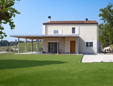 Villa bifamiliare in legno – Belvedere Ostrense (AN)